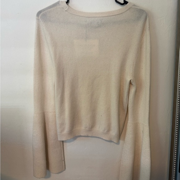 Alice + Olivia Cream Cashmere Knit Sweater - Picture 4 of 4
